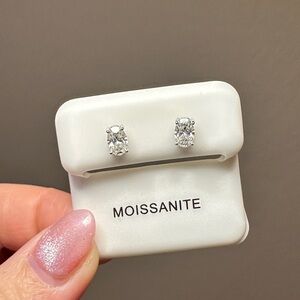 NEW - 0.90 CTW Moissanite Diamond Sterling Silver Oval Stud Earrings